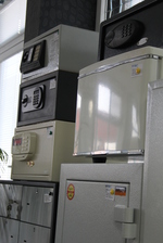 Поръчка на метални електронни сейфове Пловдив